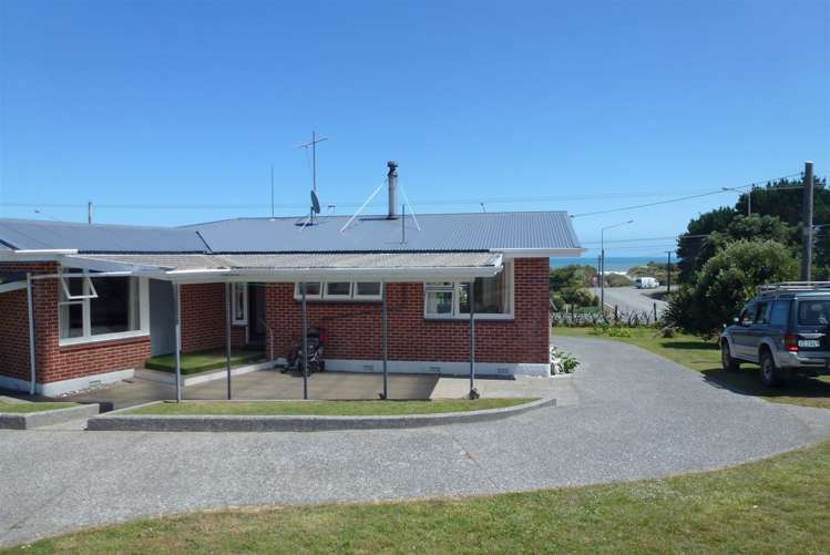 339 Main South Road Paroa_19