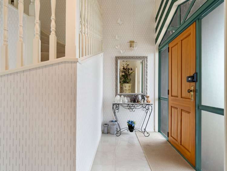 32 Stanley Drive Lynmore_2