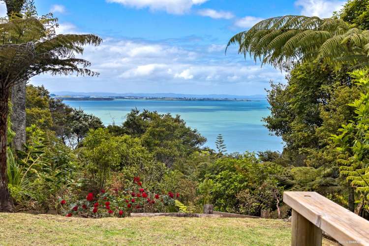 26 Takahe Road Titirangi_5