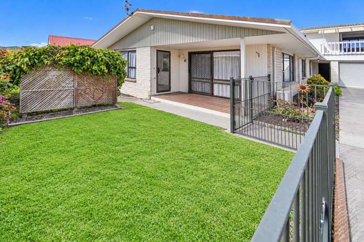 605A Queen Street East Parkvale_1