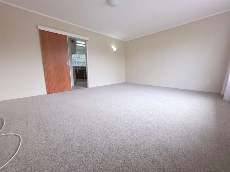 69A Titirangi Road New Lynn_2