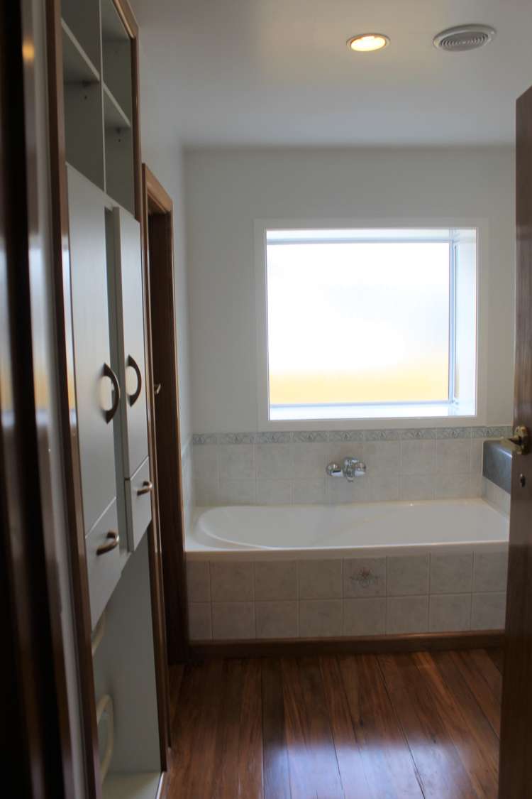 12 Nyoli Street Northcote_17