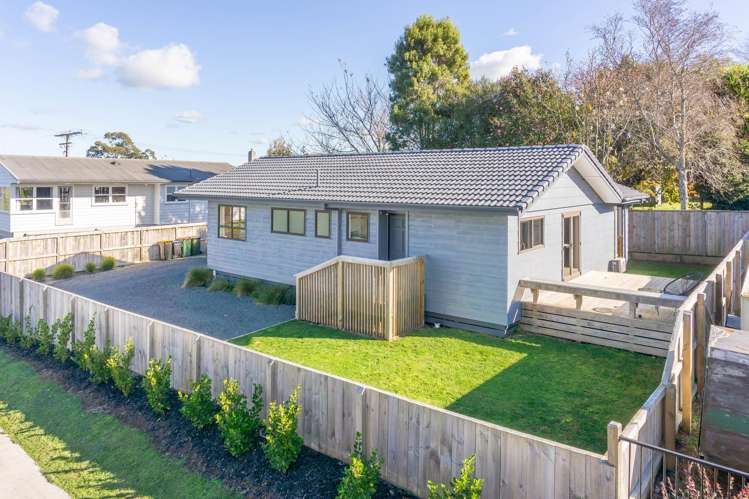 25 Thorncombe Road_1