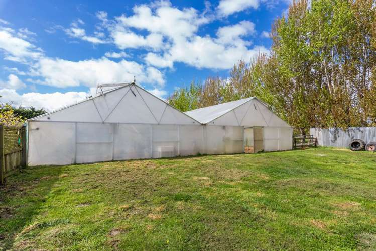 21 Guys Road Yaldhurst_13