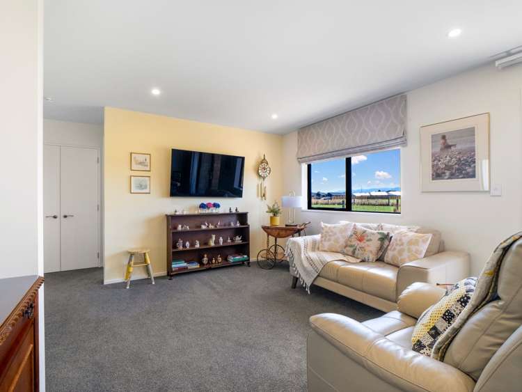 56 Summers Road Darfield_23