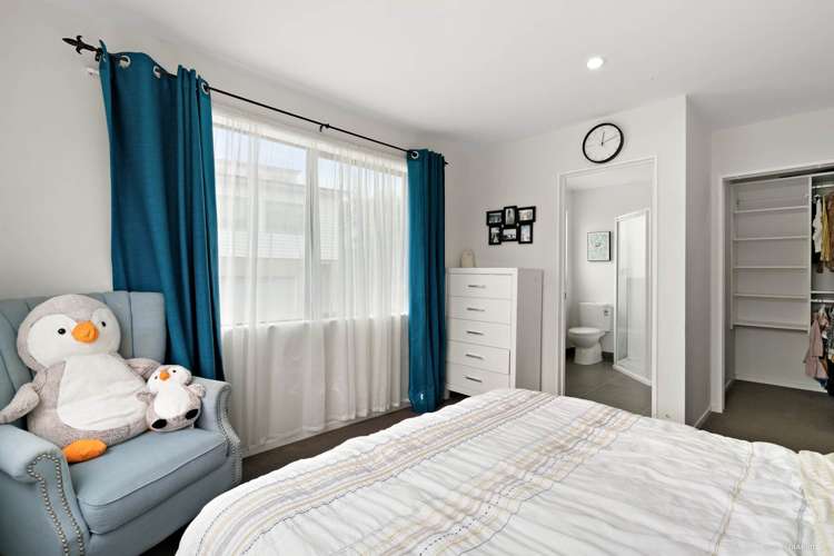 61 Leo Street Glen Eden_12