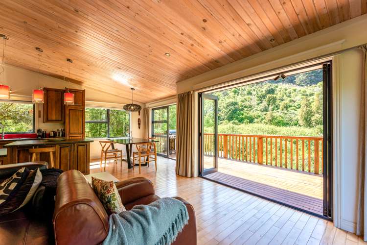 99 Onetangi Road Waiheke Island_2