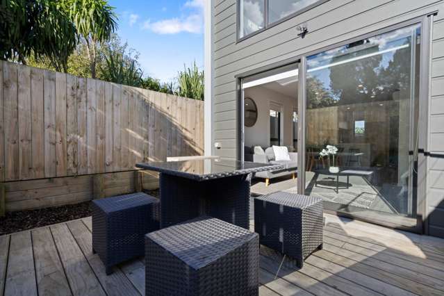 URGENT SALE – NORTH-FACING END TOWNHOUSE!