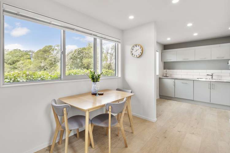 2/46 Bracken Road Paparangi_7