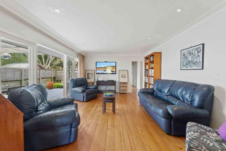 7 James Place Opaheke_8