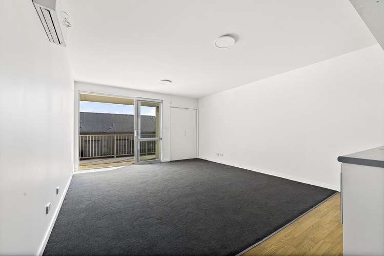 8/20 Stanmore Road Phillipstown_3