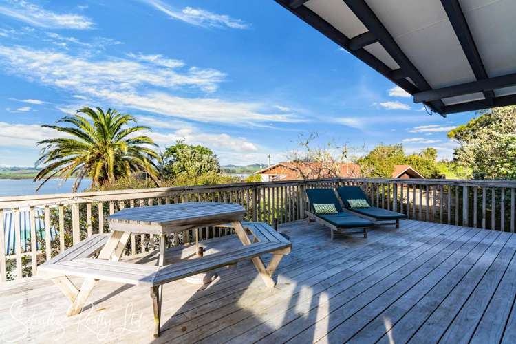 23 Oxford Street Whakapirau_17