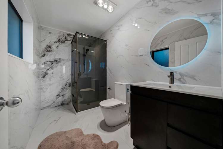 11 San Carlo Court Henderson Heights_16