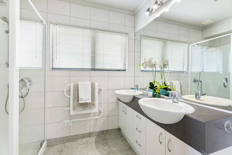 121 Alec Craig Way Gulf Harbour_11