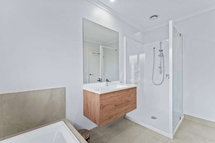 27 Walter Lawry Road Paerata_13