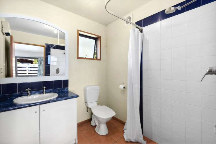 3 Dale Street Albert Town_10