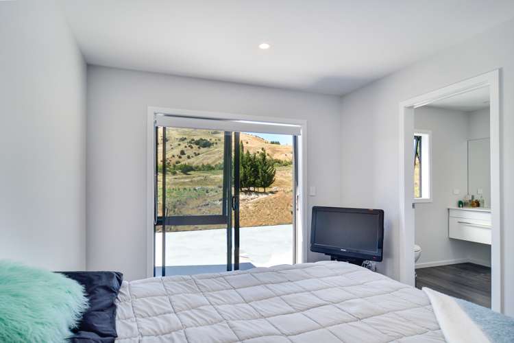 5 Longlands Street Dalefield/Wakatipu Basin_7