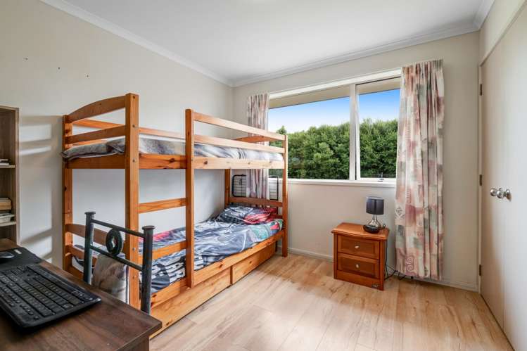 17 Aitkenhead Court Parakai_9