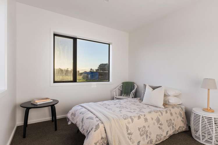 Lot #2/ECT/16 Commerce Place Awapuni_16