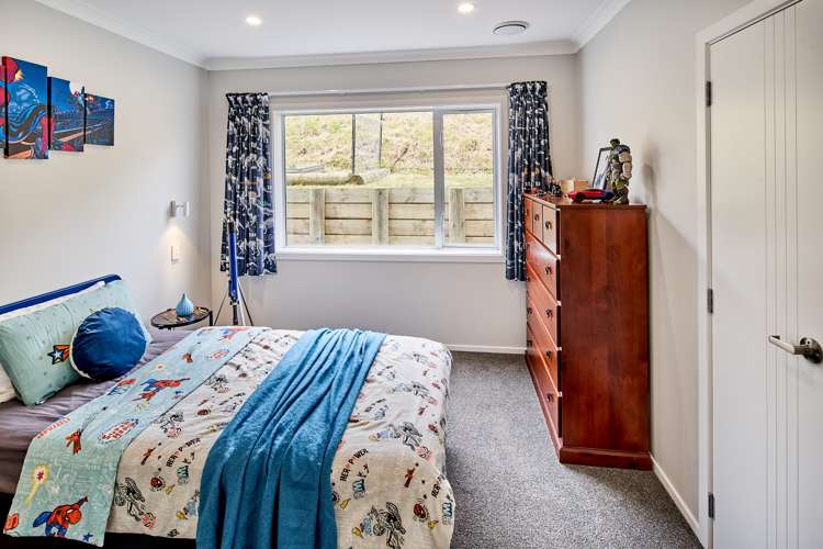 107 Queen Charlotte Drive Aotea_15