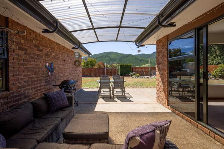 21 Whiting Drive Wakefield_12