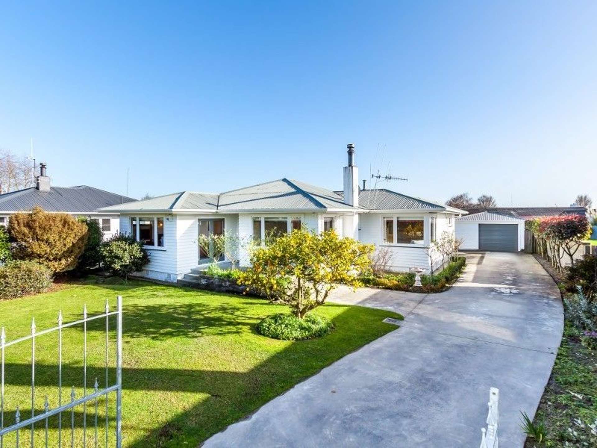 9 Belvedere Crescent Takaro_0