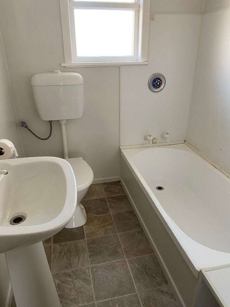 1/10 Ocean View Road Northcote_21