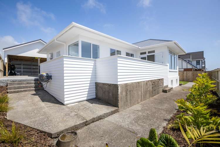 7 Lemont Place Westown_22