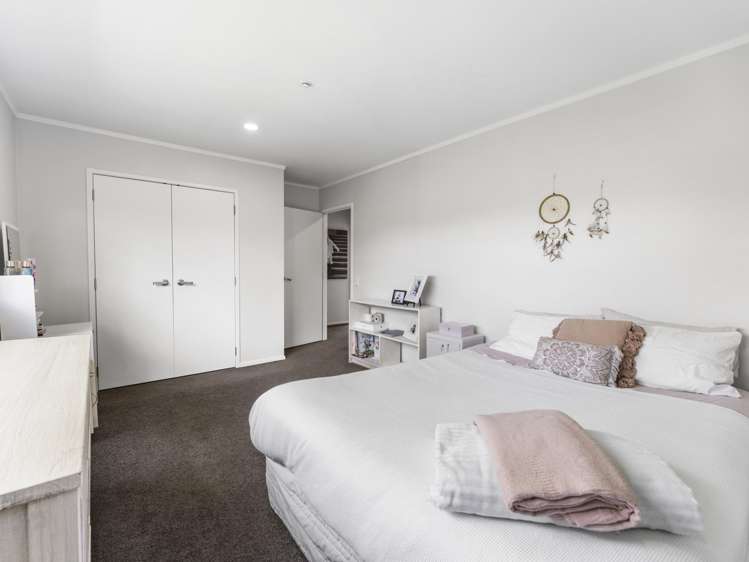 60 Intrepid Crescent Beachlands_15