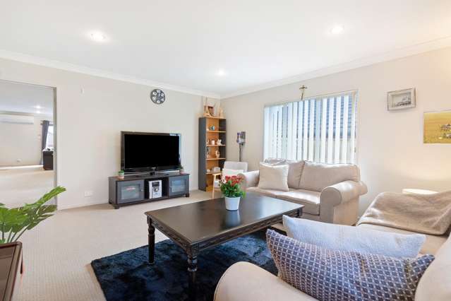11 Amaretto Avenue Flat Bush_3