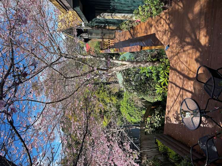 29 Colmar Road Mellons Bay_28