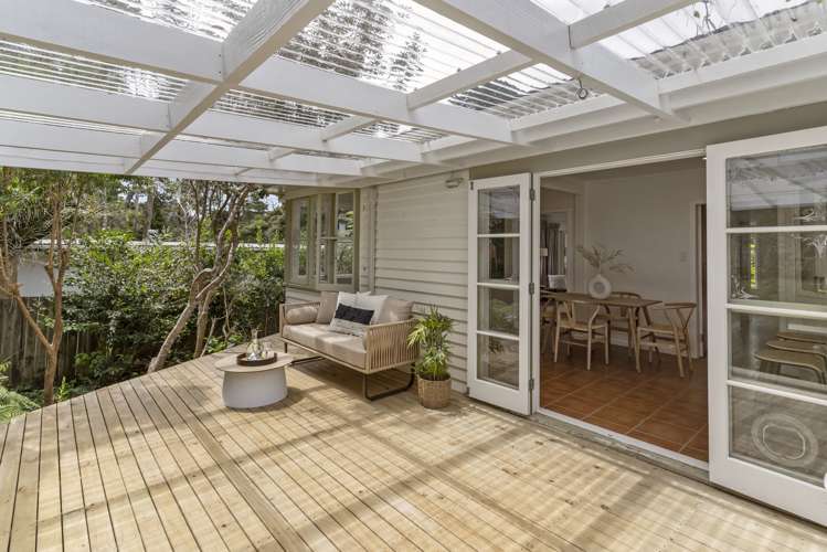 667 Huia Road Parau_24