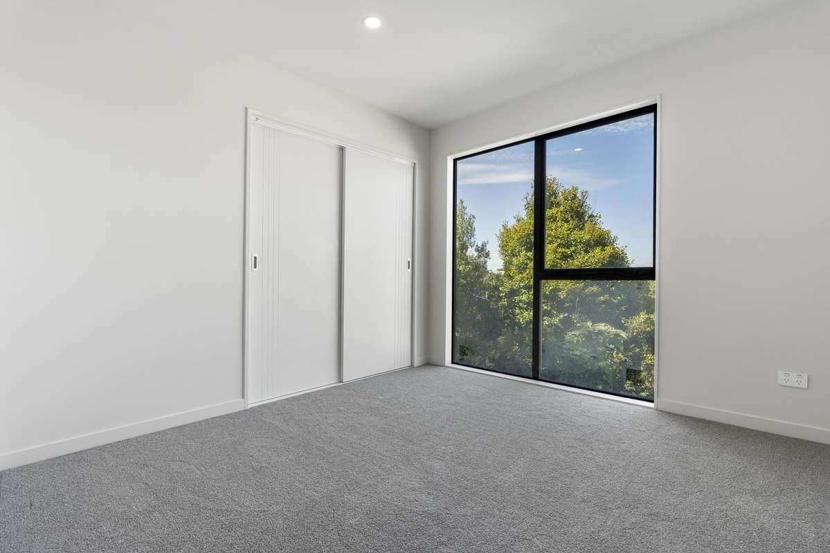 Lot1 & 5/72 Langana Avenue_5