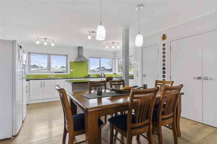 18 Athenree Road Athenree_5