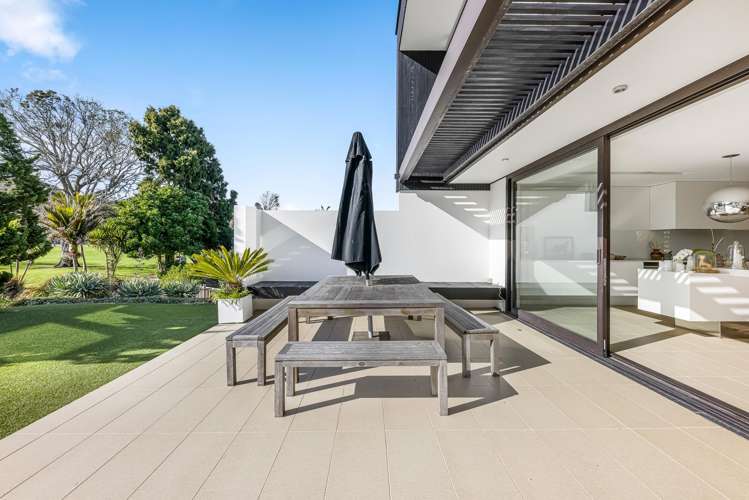 303 Beach Road Campbells Bay_8