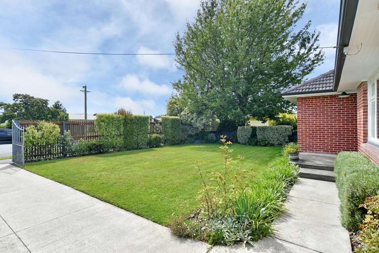 111 Isleworth Road Bishopdale_36