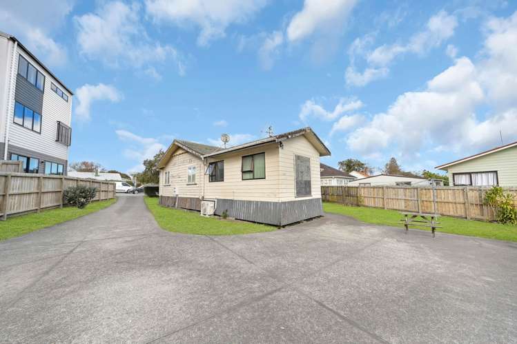 2083 Great North Road Avondale_4
