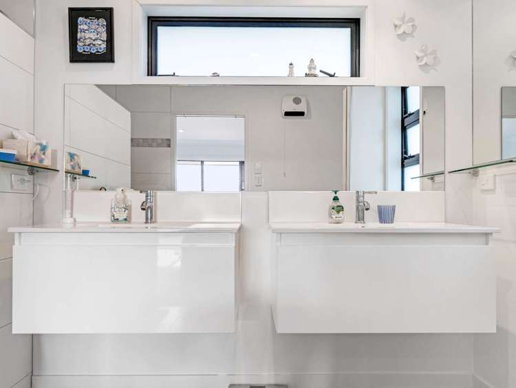 7 Waka Way Bellevue_19