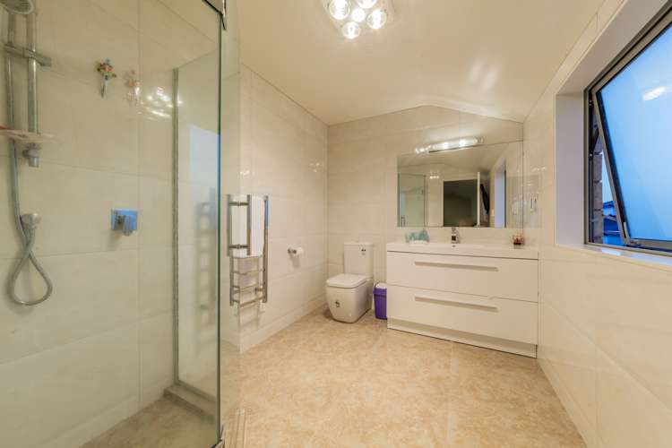 24 Ballindrait Drive Flat Bush_9