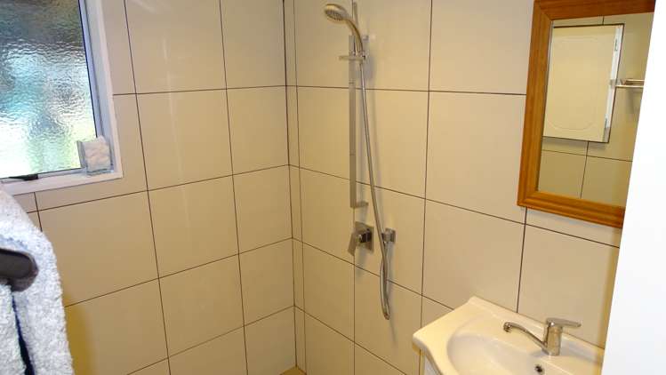 11 Strathmore Avenue Levin_13