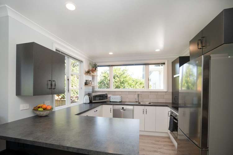 19 College Street 10921_1