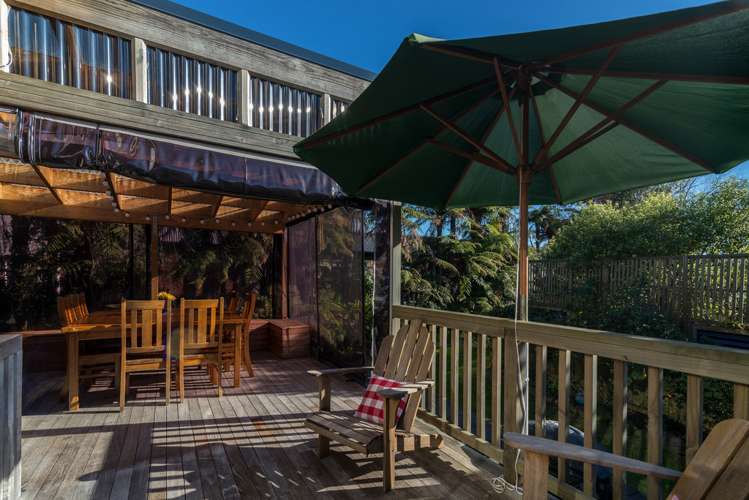 15a Holden Avenue Holdens Bay_21