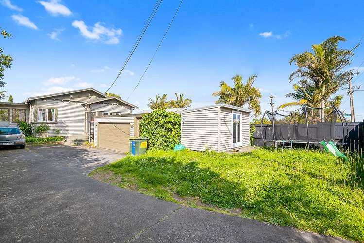 59 Rua Road Glen Eden_11