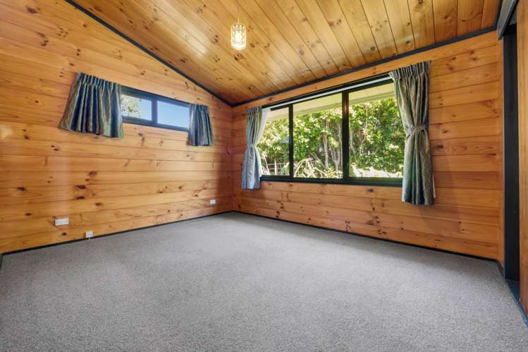 61 Carlton Crescent Maraetai_13