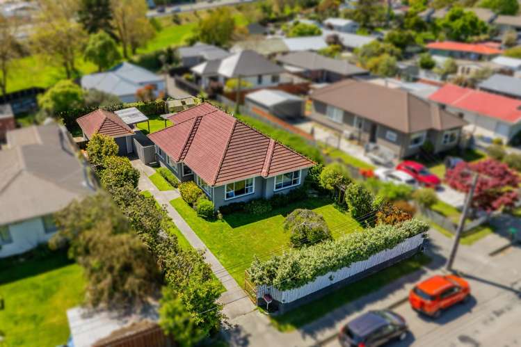 76 Sylvan Street Hillmorton_20