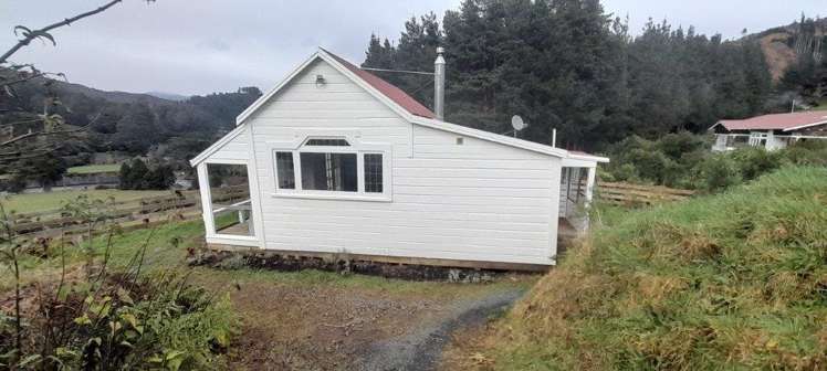 33 Karapoti Road Craigs Flat_1