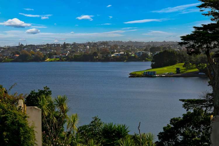 3/276 Hurstmere Road Takapuna_12