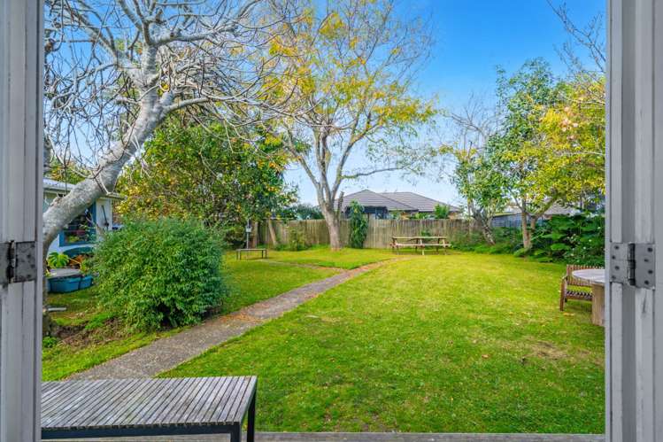 9 Royton Avenue Mangere East_14