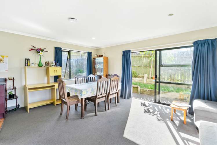 45 Robert Ross Place Clendon Park_1