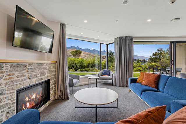 Rare Lakefront Opportunity at the Oaks Shores